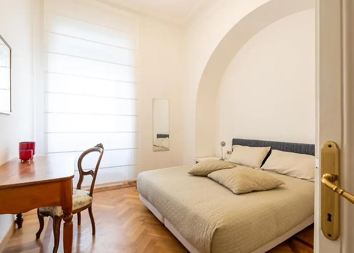 Adriana Star Luxury Large And *